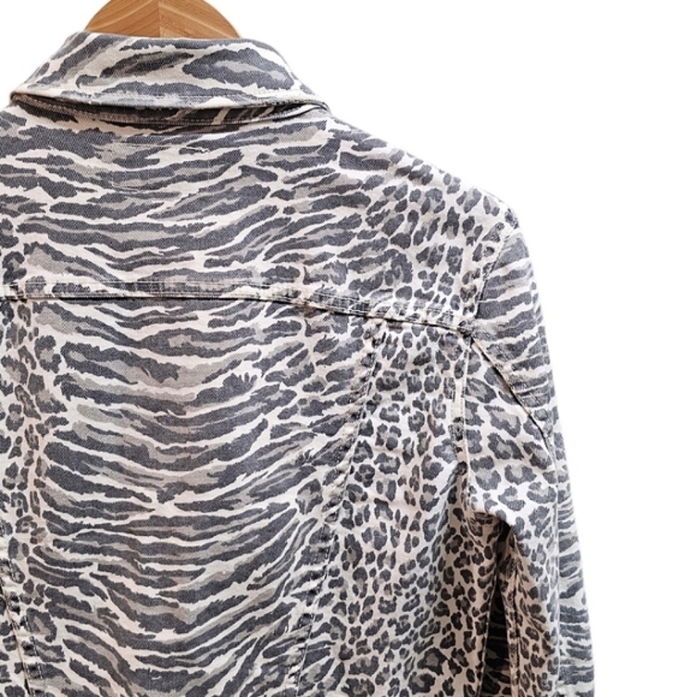 Current/Elliot Cheetah Print Button Up Denim Jacket Size Small Relaxed Fit - Picture 7 of 10